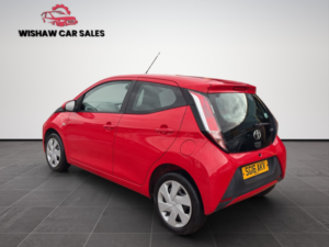 2016 Toyota Aygo 1.0 Vvt-I X-Play in Red — image 5