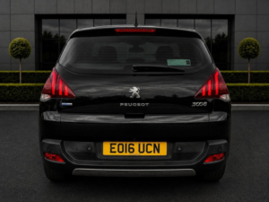 2016 Peugeot 3008 1.2 Puretech Allure Euro 6 (s/s) 5dr in Black — image 6