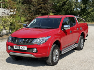 2018 Mitsubishi L200 2.4 Di-D Dc Barbarian in Red — image 4