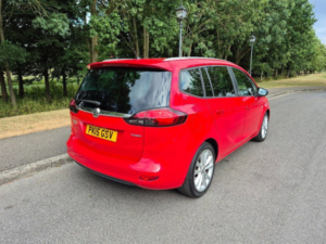 2015 Vauxhall Zafira Tourer 1.4i Turbo Sri MPV 5dr Petrol Manual Euro 6 (140 Ps) in Red — image 4