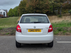 2010 Skoda Fabia 1.6 Tdi Se Hatchback 5dr Diesel Manual Euro 5 (75 Ps) in White — image 6