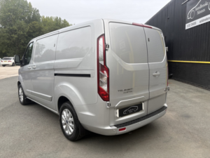 2019 Ford Transit Custom 2.0 280 Ecoblue Limited in Silver — image 3
