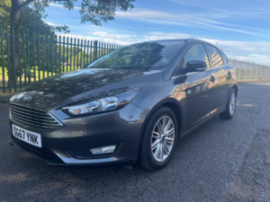 2017 Ford Focus 1.0t Ecoboost Zetec Edition Hatchback 5dr Petrol Manual Euro 6 (s/s) (125 Ps) in Grey — image 4