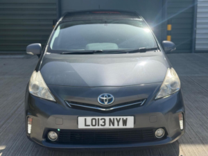 2013 Toyota Prius+ 1.8 Vvt-H T4 CVT Euro 5 (s/s) 5dr in Grey — image 6