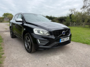 2014 Volvo Xc60 2.4 D5 R-Design Lux Nav Geartronic AWD Euro 5 5dr in Black — image 5