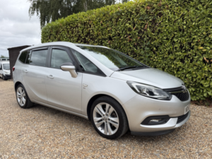 2017 Vauxhall Zafira Tourer 1.4 I Turbo Sri in Silver — image 3