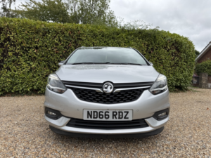 2017 Vauxhall Zafira Tourer 1.4 I Turbo Sri in Silver — image 6