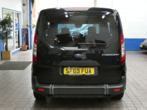 2019 Ford Grand Tourneo Connect 1.5 Ecoblue Zetec MPV 5dr Diesel Manual Euro 6 (s/s) (100 Ps) in Black — image 4
