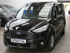 2019 Ford Grand Tourneo Connect 1.5 Ecoblue Zetec MPV 5dr Diesel Manual Euro 6 (s/s) (100 Ps) in Black — image 5