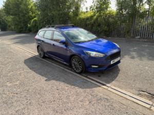 2017 Ford Focus 1.0t Ecoboost St-Line Euro 6 (s/s) 5dr in Blue — image 5