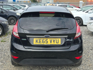 2015 Ford Fiesta 1.0t Ecoboost Titanium Euro 6 (s/s) 5dr in Black — image 6