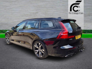 2019 Volvo V60 2.0 D4 R-Design Plus Euro 6 (s/s) 5dr in Black — image 4