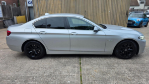 2013 BMW 5 Series 2.0 520d Se Auto Euro 6 (s/s) 4dr in Silver — image 5
