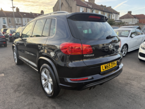 2015 Volkswagen Tiguan 1.4 Tsi R-Line Bmt Fresh Import Verified Mile Finance Avb in Black — image 4