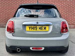 2019 MINI Hatch 1.5 5-Door Hatch Cooper Exclusive in Grey — image 6