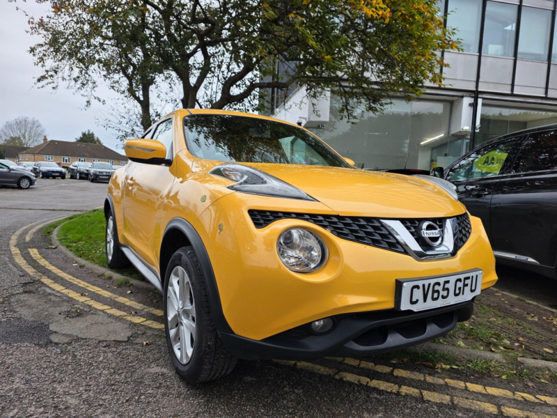 2015 Nissan Juke 1.2 Dig-T Acenta Premium Euro 6 (s/s) 5dr in Yellow — image 1