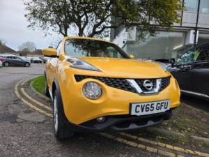 2015 Nissan Juke 1.2 Dig-T Acenta Premium Euro 6 (s/s) 5dr in Yellow — image 3