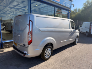 2022 Ford Transit Custom 2.0 300 Ecoblue Limited Panel Van 5dr Diesel Manual L2 H1 Euro 6 130 Ps in Silver — image 6