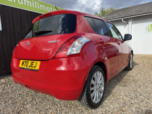 2011 Suzuki Swift 1.2 Sz4 in Red — image 6