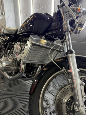 1976 Suzuki Gt -750cc in Black — image 5