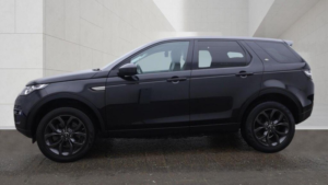 2016 Land Rover Discovery Sport 2.0 Td4 Se Tech Auto 4WD Euro 6 (s/s) 5dr in Black — image 6