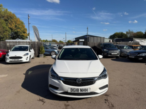 2018 Vauxhall Astra 1.4i Turbo Se Euro 6 5dr in White — image 2