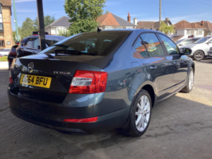 2014 Skoda Octavia 2.0 Tdi Elegance DSG Euro 5 (s/s) 5dr in Grey — image 4