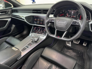 2019 Audi A6 Saloon 2.0 Tdi 40 Black Edition S Tronic Euro 6 (s/s) 4dr in Black — image 4