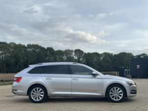 2023 Skoda Superb 2.0 Tdi Se Technology in Silver — image 3