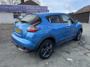 2019 Nissan Juke 1.6 Tekna in Blue — image 3