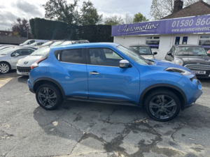 2019 Nissan Juke 1.6 Tekna in Blue — image 5