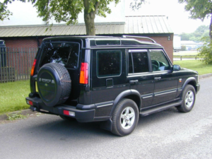 2004 Land Rover Discovery Ref 8435 - Sale Agreed Awaiting Uk Registraion - Land Rover Discovery 4.0 Sport Rhd - Ex Japan in Black — image 3