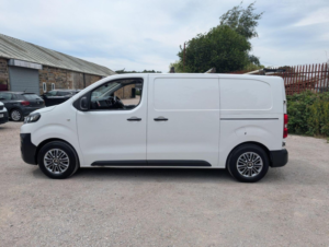 2021 Citroen Dispatch 1.5 Bluehdi 1000 Enterprise M Fwd 2 Euro 6 (s/s) 6dr in White — image 5