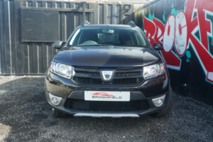 2015 Dacia Sandero Stepway 0.9 Tce Ambiance Hatchback 5dr Petrol Manual Euro 5 (90 Ps) in Black — image 5