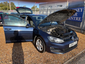 2015 Volkswagen Golf 1.4 Tsi Bluemotion Tech Match DSG Euro 6 (s/s) 5dr in Blue — image 5