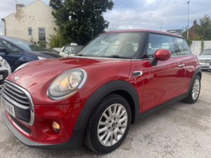 2015 MINI Hatch 1.5 Cooper D Euro 6 (s/s) 3dr in Red — image 3