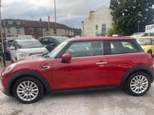 2015 MINI Hatch 1.5 Cooper D Euro 6 (s/s) 3dr in Red — image 4