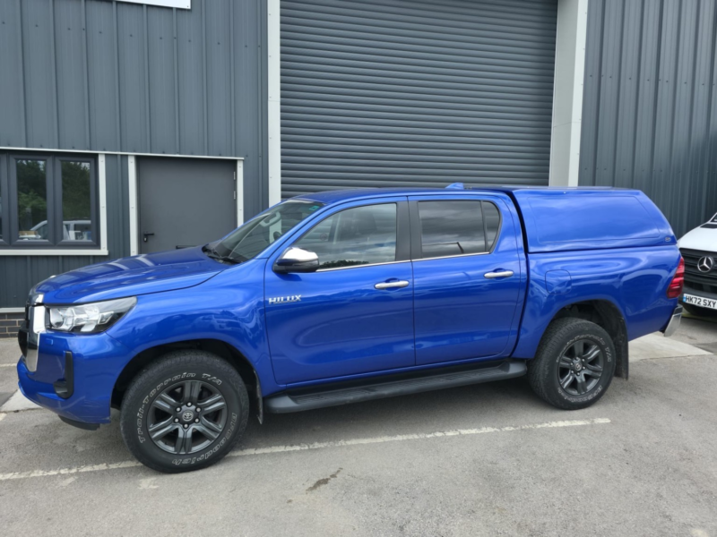 2023 Toyota Hilux 2.4 D-4d Icon in Blue — image 1