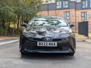 2022 Toyota Prius 1.8 Vvt-H Active CVT Euro 6 (s/s) 5dr in Black — image 2