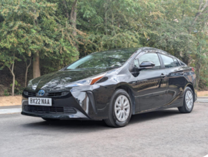 2022 Toyota Prius 1.8 Vvt-H Active CVT Euro 6 (s/s) 5dr in Black — image 3