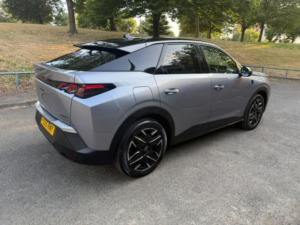 2025 Peugeot 3008 1.2 Gt SUV 5dr Petrol Hybrid E-Dsc6 Euro 6 (s/s) (136 Ps) in Grey — image 4