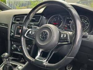 2016 Volkswagen Golf 2.0 Tdi Bluemotion Tech Gtd Hatchback 5dr Diesel Manual Euro 6 (s/s) (184 Ps) in Blue — image 6