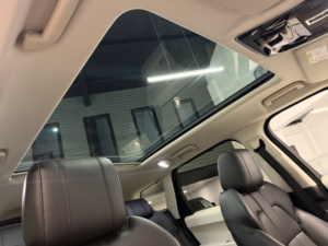 2017 Land Rover Range Rover Sport 3.0 Sd V6 Hse in Grey — image 4