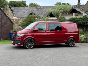 2022 Volkswagen Transporter 2.0 Tdi T32 Highline DSG Lwb in Red — image 6