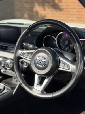 2019 Mazda Mx-5 Rf 2.0 Skyactiv-G Sport Nav in White — image 2