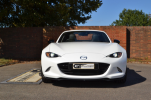 2019 Mazda Mx-5 Rf 2.0 Skyactiv-G Sport Nav in White — image 5