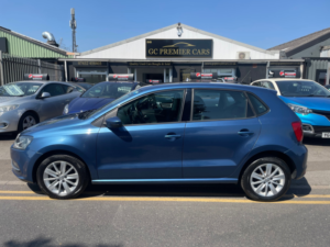 2015 Volkswagen Polo 1.4 Tdi Bluemotion Tech Se Hatchback 5dr Diesel Manual Euro 6 (s/s) (75 Ps) in Blue — image 4