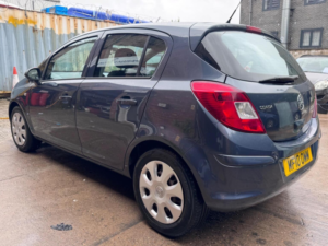 2010 Vauxhall Corsa 1.2i Ecoflex 16v Exclusiv Easytronic 5dr in Blue — image 2