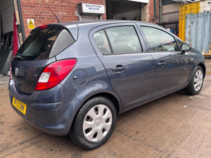 2010 Vauxhall Corsa 1.2i Ecoflex 16v Exclusiv Easytronic 5dr in Blue — image 3