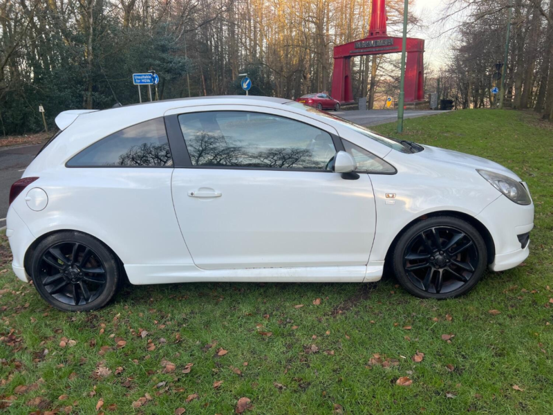 2011 Vauxhall Corsa 1.2 I 16v Limited Edition in White — image 1